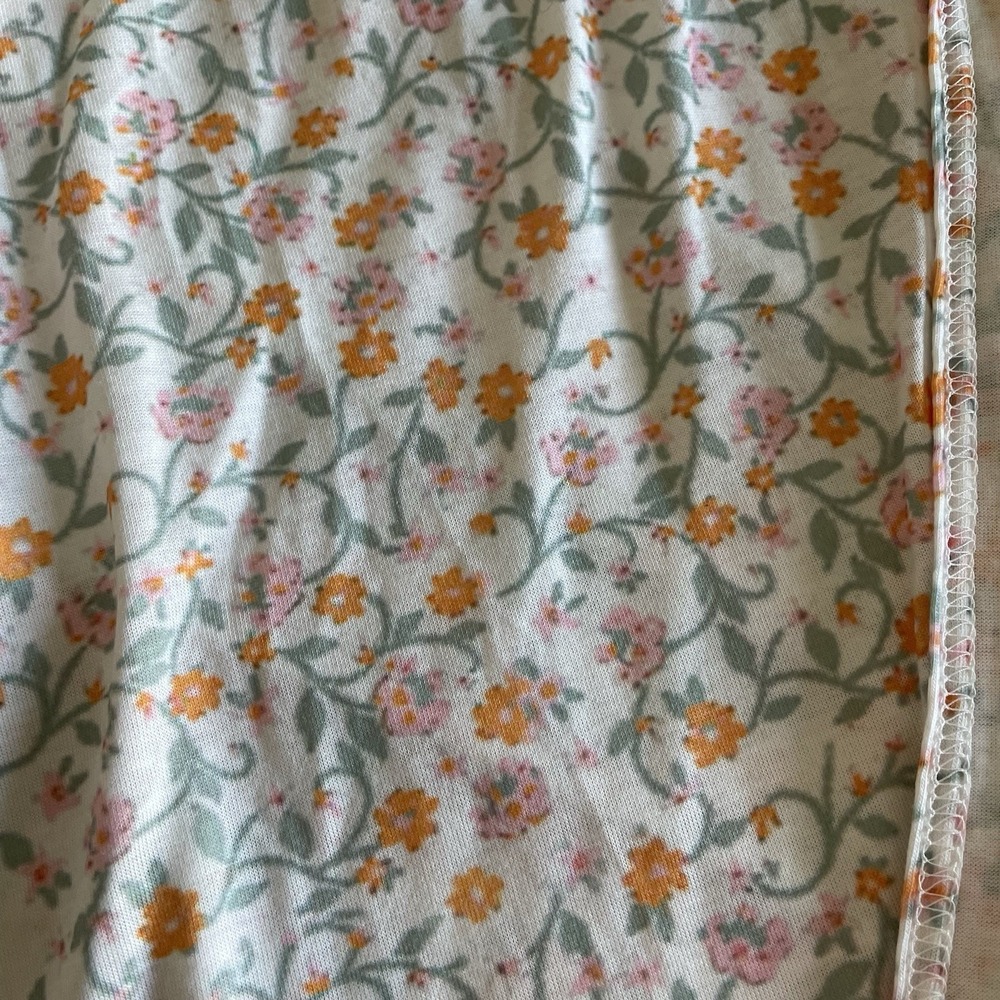 PRETTYLITTLETHING Women's Size 2 Dress Ditsy Floral Semi Sheer W Side Slits - Picture 11 of 11